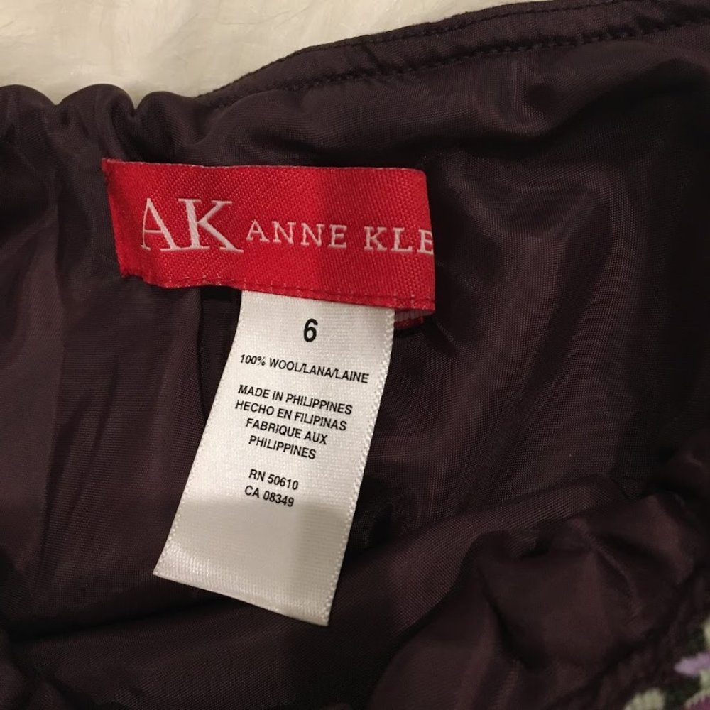 Combo: Banana Republic top, Anne Kline skirt Small - Picture 11 of 16